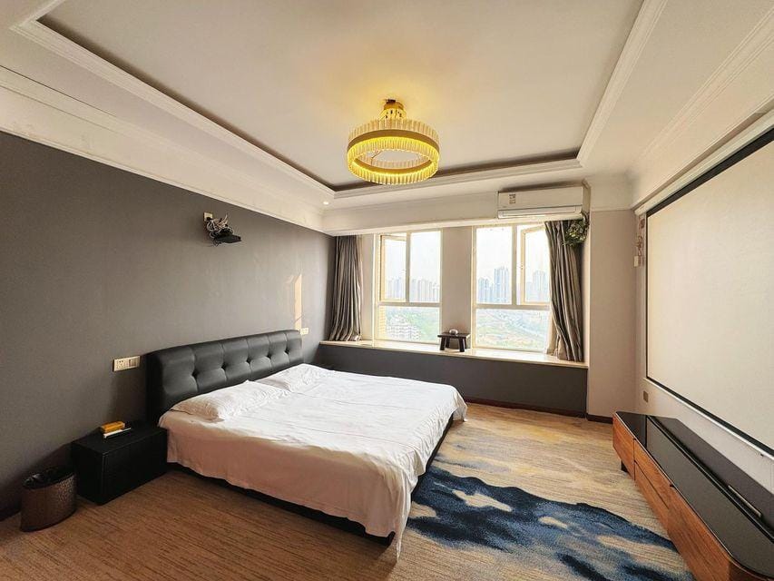 Line 2 Apartment Hotel in Wuhan
