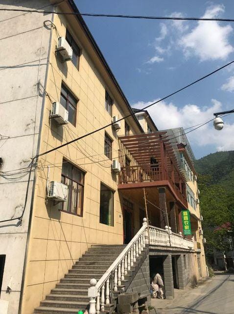 Shimenxia Xinxin Farmhouse Hotel in Hangzhou