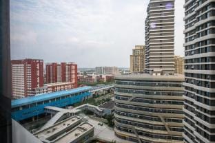 Manyuezhou Cinema Apartment (Longhu New Yicheng Branch) Hotel in Nanjing