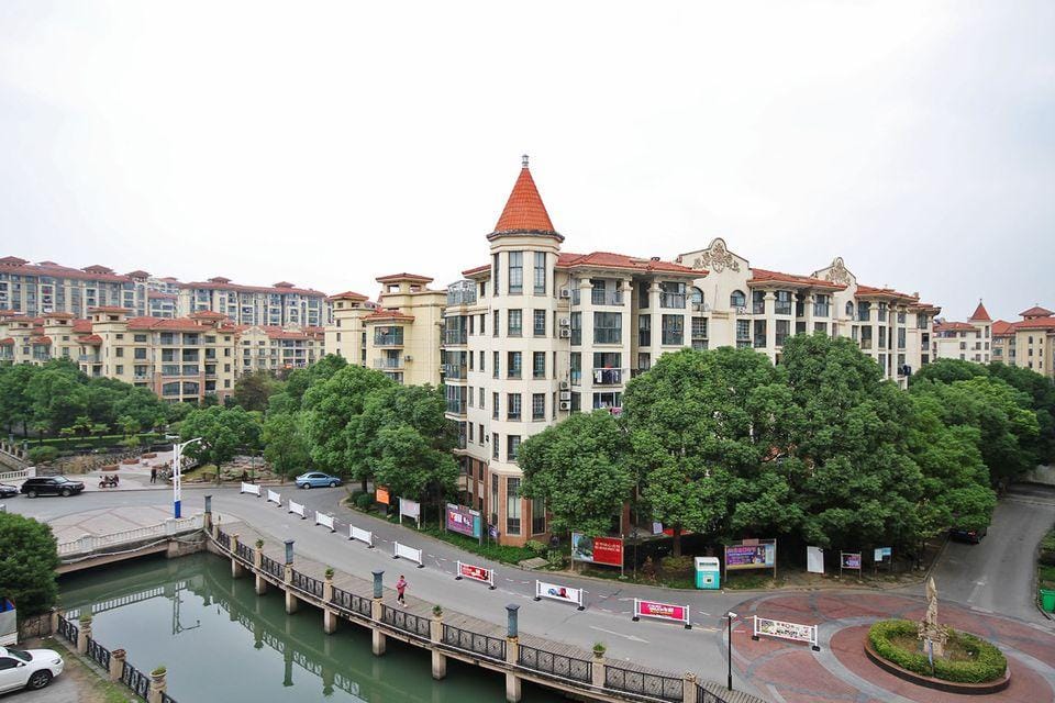 Kunshan Huaqihui Hotel (Roman Holiday Xiaolin West Road) Hotel in Shanghai