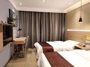 Zsmart Zhishang Hotel (Linping Yintai Branch, Lushan Street) Hotel in Hangzhou