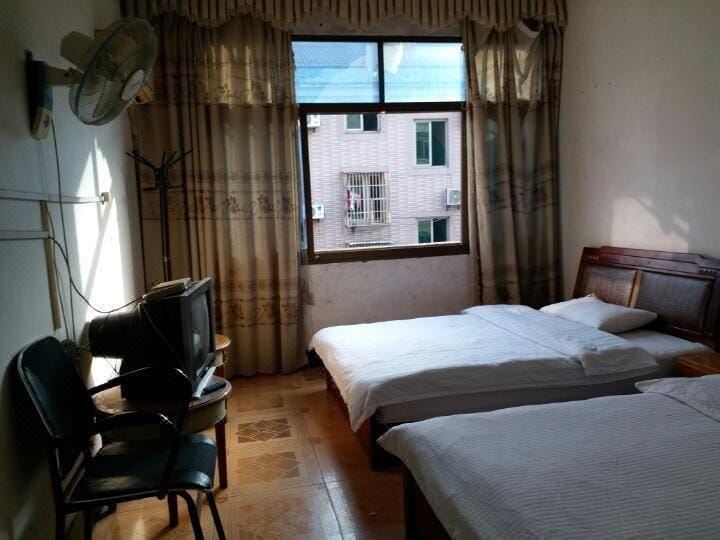 Hongbin Hostel Hotel in Hangzhou