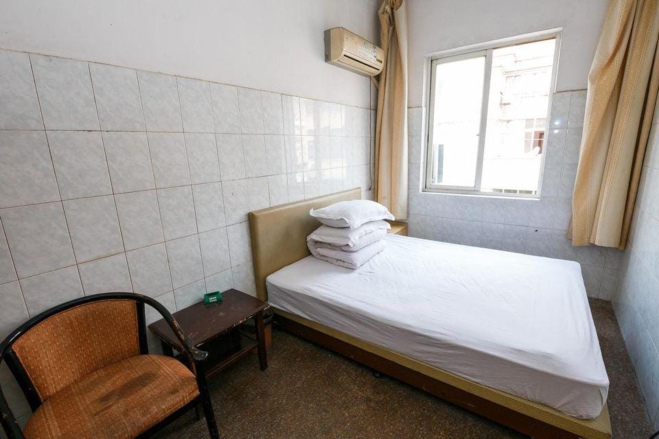 Hongbin Hostel Hotel in Hangzhou