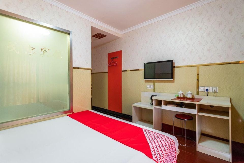 Gore Hotel (Nanjing Longmian Avenue Subway Station Branch) Hotel in Nanjing