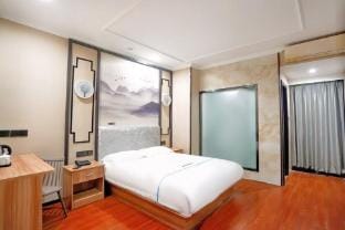 Hawthorn Tree Express Hotel (Nanjing Xinjiekou Presidential Palace) Hotel in Nanjing