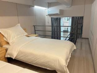 Shanghai Lankai Apartment Hotel in Shanghai