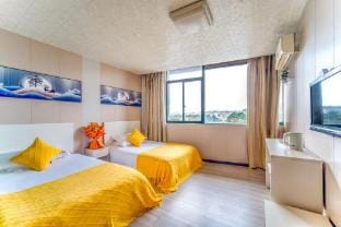 Xinlian Hotel (Xutu Port Subway Station Furniture Expo Center) Hotel in Suzhou