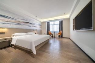 Hangzhou Quanya Hotel (Chengbei Vientiane City Hangxing Road Subway Station) Hotel in Hangzhou