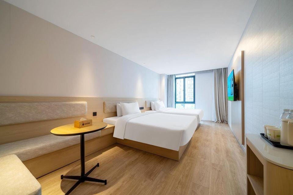 Hi Inn (Tonglu Zhongxin Square) Hotel in Hangzhou