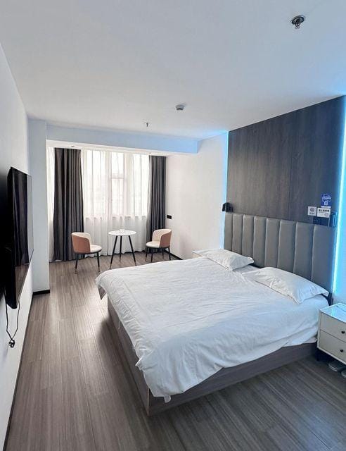 RIVERSIDEHOTEL Hotel in Shanghai