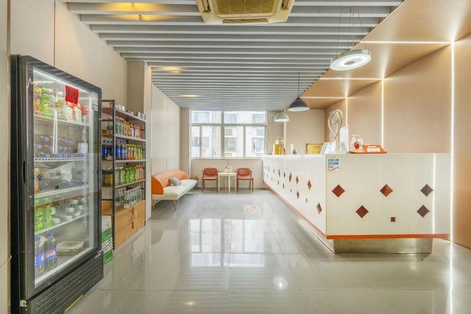 Kaiman Hotel (Nanjing Yiwu Commodity City Longmian Avenue Subway Station Branch) Hotel in Nanjing
