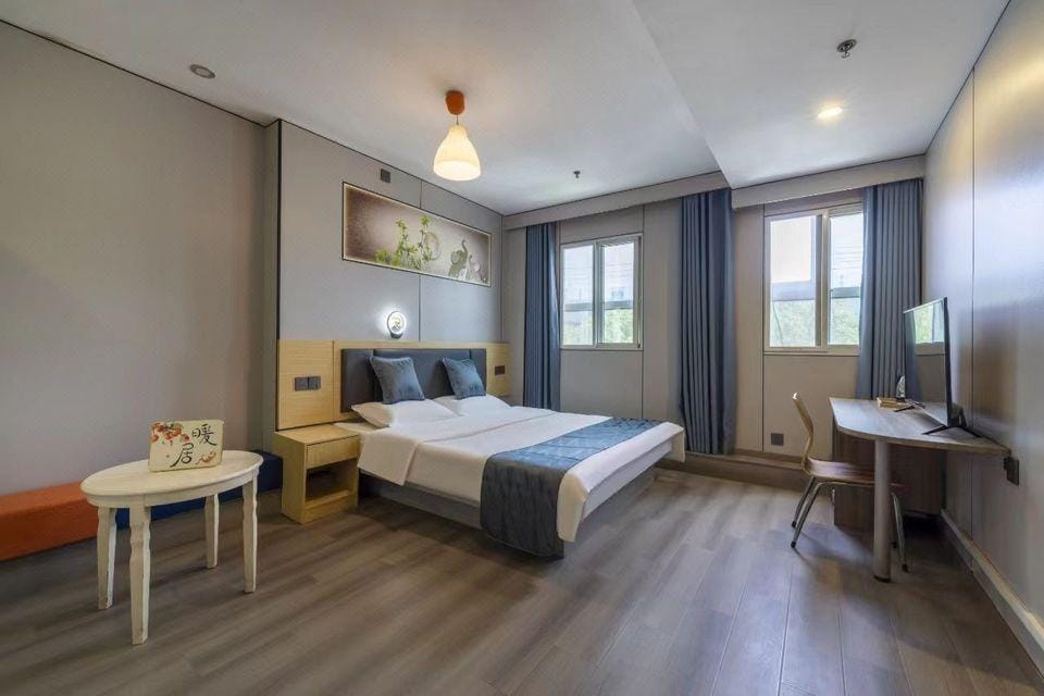 Kaiman Hotel (Nanjing Yiwu Commodity City Longmian Avenue Subway Station Branch) Hotel in Nanjing