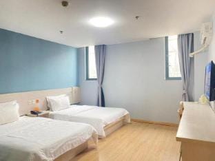 7Days Inn Chain Hotel (Nanjing Jiangning Higher Education Mega Center) Hotel in Nanjing