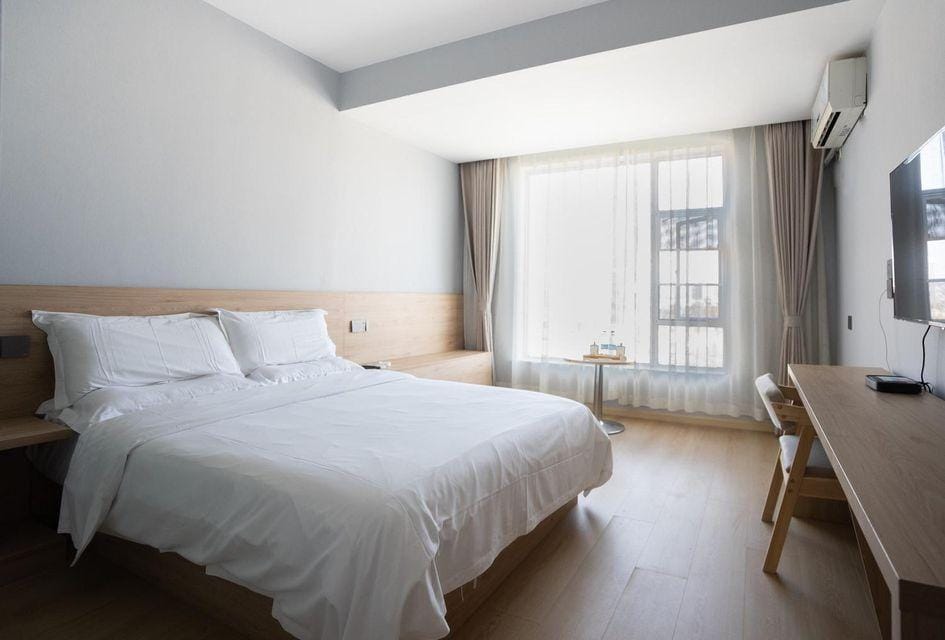 Sunshine Hostel Hotel in China