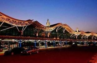 Floral Hotel·Yunke Resident Hotel (Nanjing Lukou International Airport Shop) Hotel in Nanjing