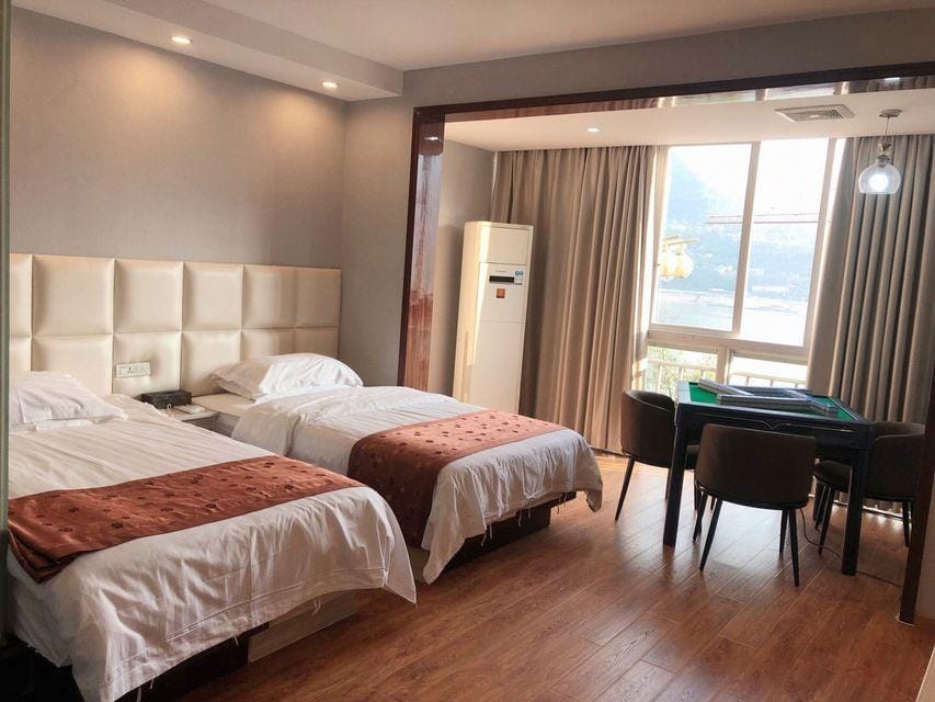 Lvcheng Business Hotel Hotel in Hubei