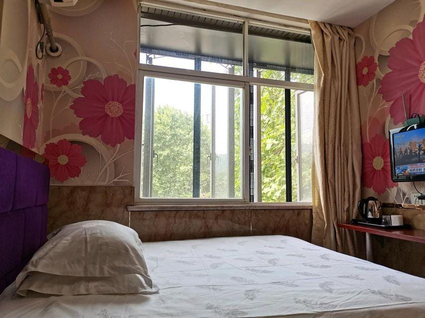Xiangyue Hostel Hotel in Hangzhou