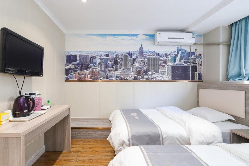 Sincere Hotel (Nanjing Zhushan Road Subway Station Branch) Hotel in Nanjing