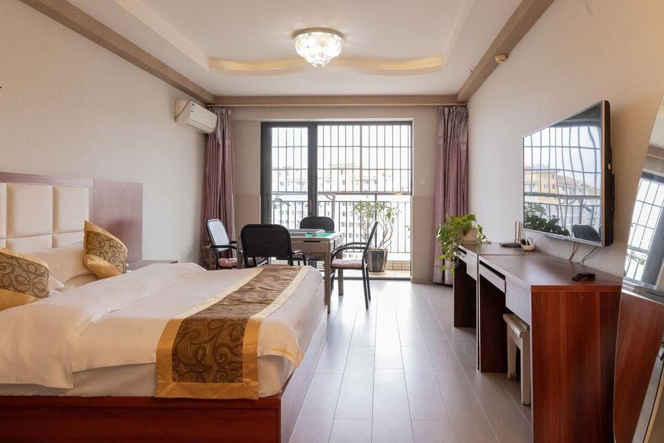 Yunxi Business Hostel Hotel in China