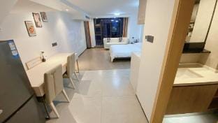 Boting Cinema Hotel (Hangzhou Qibao Garden City Branch) Hotel in Hangzhou