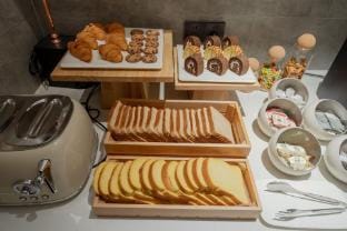 Homeinn Plus Hotel (Nanjing Olympic Sports Center Xinglong Street Subway Station) Hotel in Nanjing