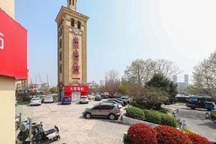 Shengjia Hotel (Nanjing Dongda Chengxian Xueyuan Taifeng Road Subway Station) Hotel in Nanjing