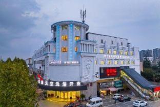 EZ Boutique EZBoomtel Hotel (Ningbo Yuyao Railway Station Yangming Ancient Town) Hotel in Zhejiang