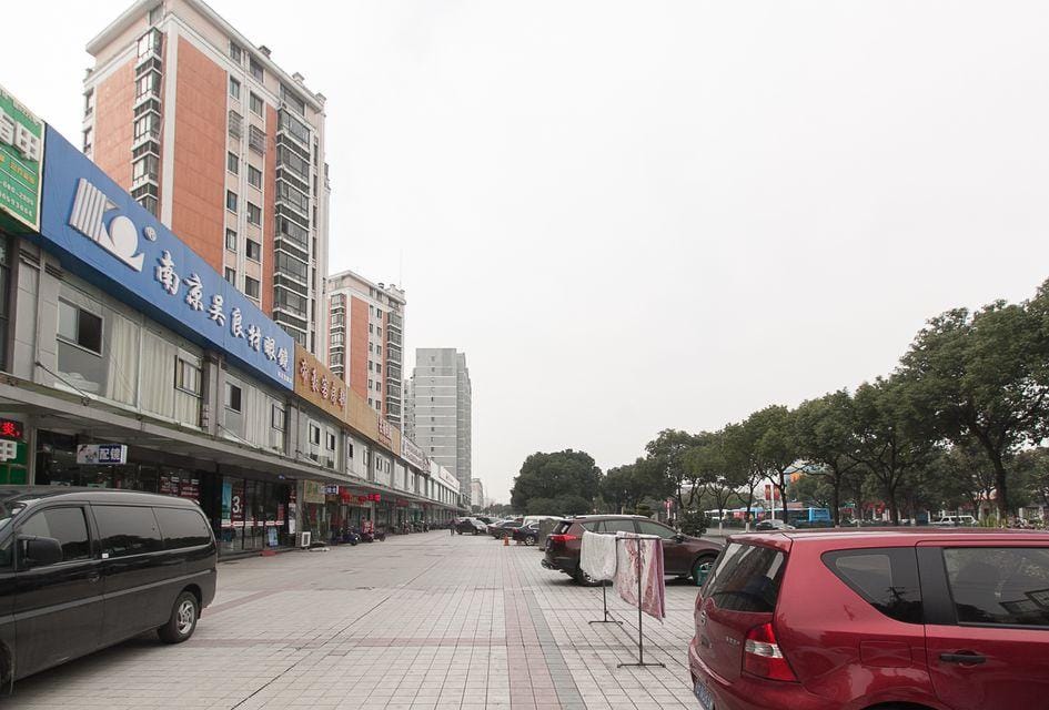 Wuxi Zhenqing Fangzhou Inn Hotel in Suzhou