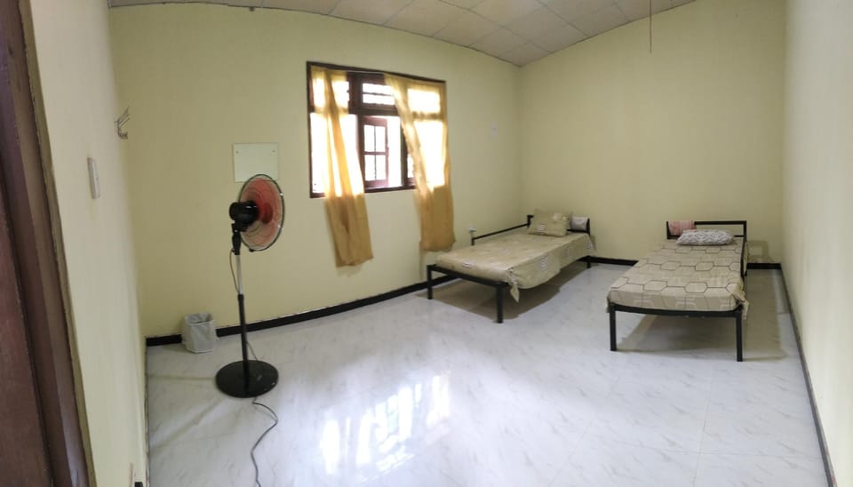 Isora Transit Villa  Bed and Breakfast in Western Province