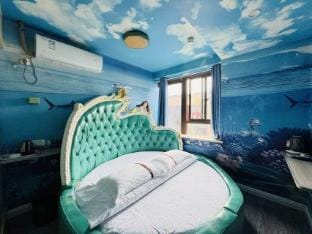 Nanjing Xinyue Theme Hotel (Chengxin Avenue Subway Station Branch) Hotel in Nanjing
