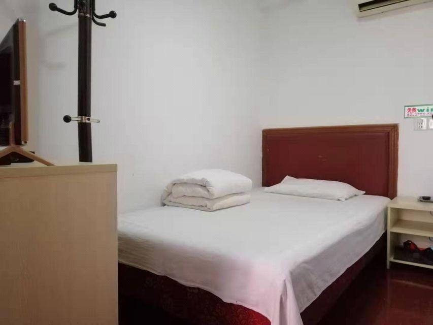Wuxi Menlou Guest Room Hotel in Suzhou