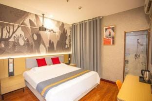 Junyi Chain Hotel (Nanjing South Station North Square) Hotel in Nanjing