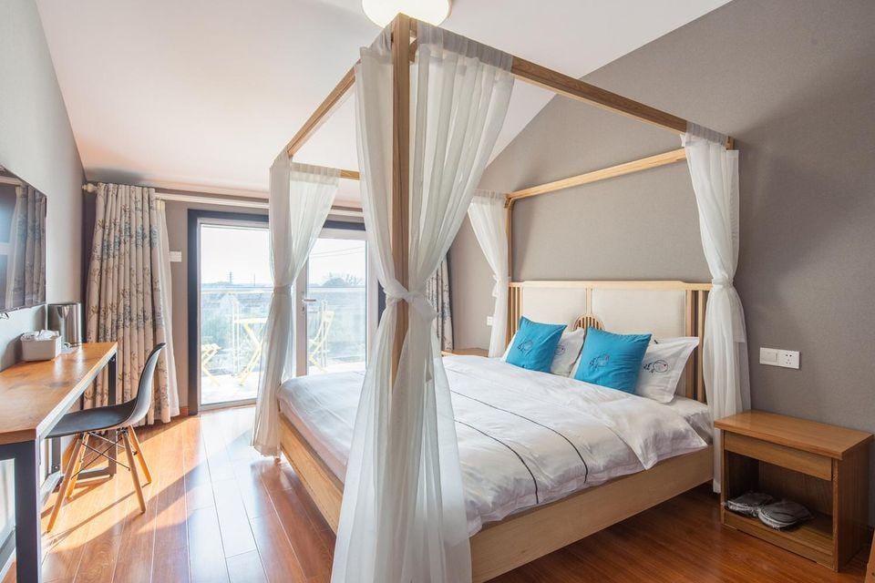 Warm house in Wuxi Hotel in Suzhou