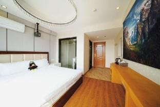 Hangzhou Jiaqi Grand Hotel (Xiaoshan Yaqian) Hotel in Hangzhou