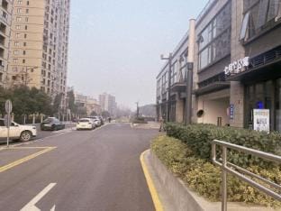 July Apartment (Hangzhou Xudong Railway Station Jiangnanzhen Branch) Hotel in Hangzhou
