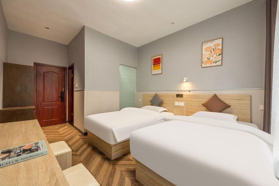 Home Inn Pebble Cloud Hotel (Ningbo Beilun Renmin South Road) Hotel in Zhejiang
