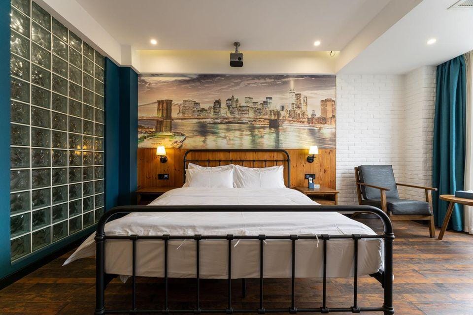 TITAN MAX E-sports Homestay (Chengdu Longquan Administrative Center) Hotel in Chengdu