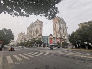 Vatica Hotel (Wuxi Wangzhuang Road Baolong Square) Hotel in Suzhou
