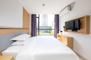 you pin jiu dian Hotel in Shanghai