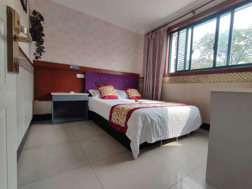 Kunshan Xingfu Hotel Hotel in Shanghai
