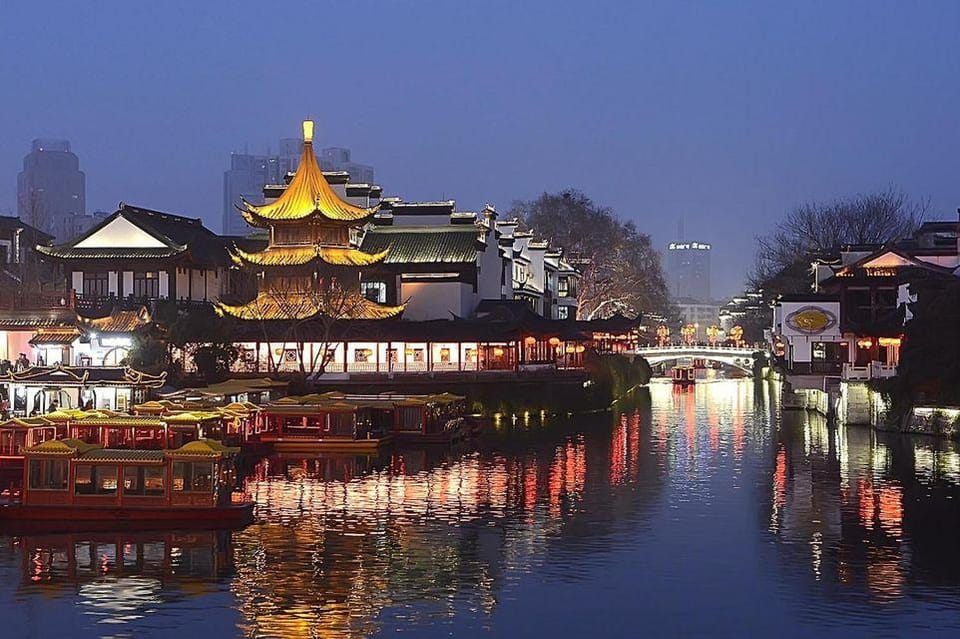 Zhangsu Xinjiekou Loft Movie Homestay Hotel in Nanjing