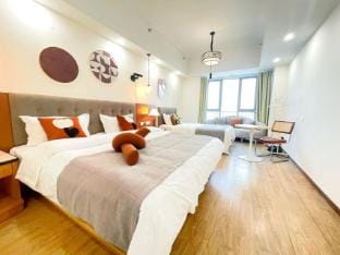 Yimi Sunshine Apartment (Nanjing Merchants Garden City 1872 Shop) Hotel in Nanjing
