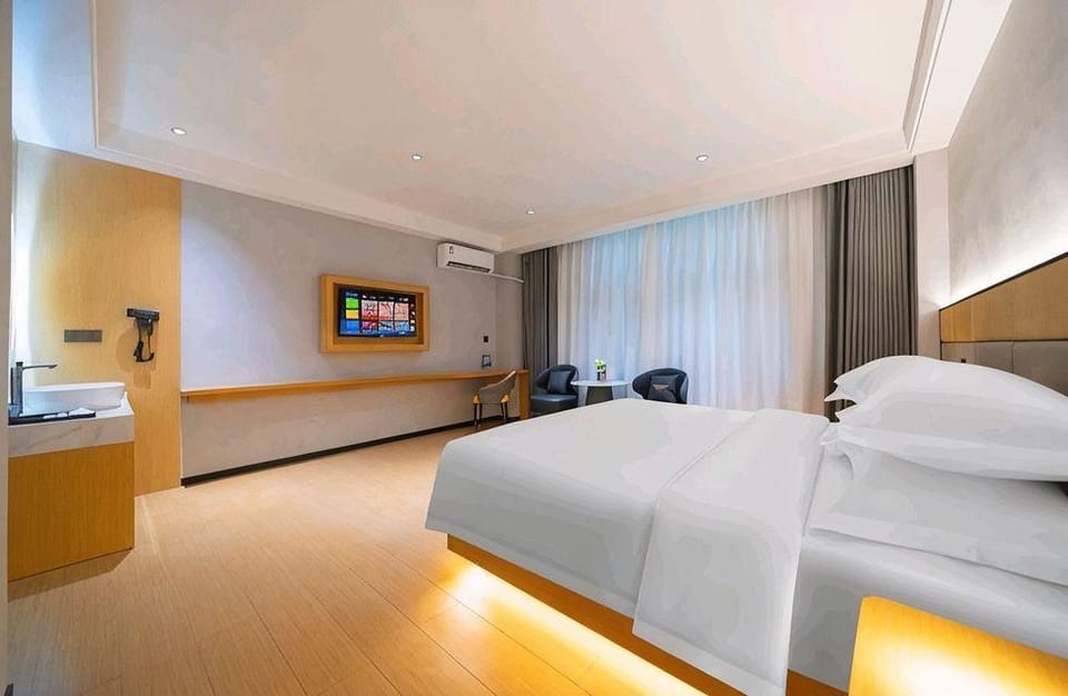 Haiying Chinese Inn Hotel in Guangdong