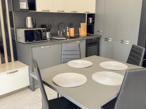 1BR Elite Residence | FREE Gym Pass | Center Hotel in Plovdiv