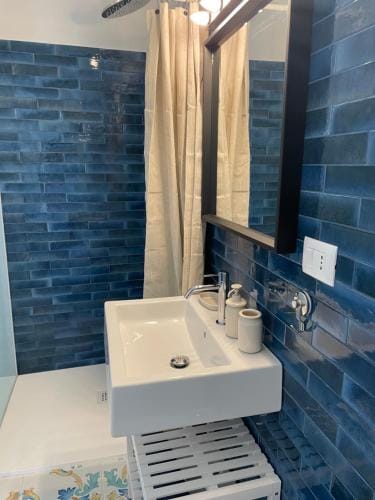 Yali Suites Bed and Breakfast Hotel in Bari