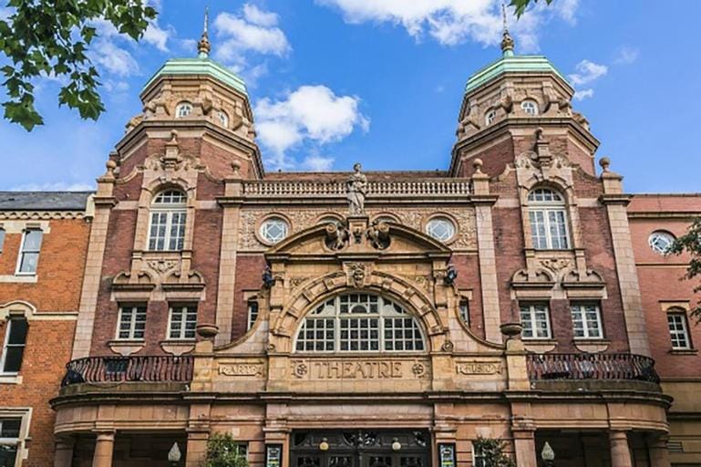 Stunning Central Richmond with Garden Hotel in Richmond