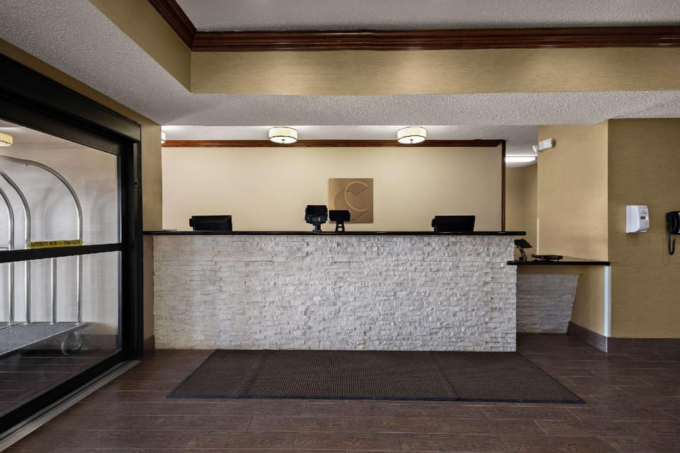 Comfort Inn Near Ouabache State Park Hotel in Indiana