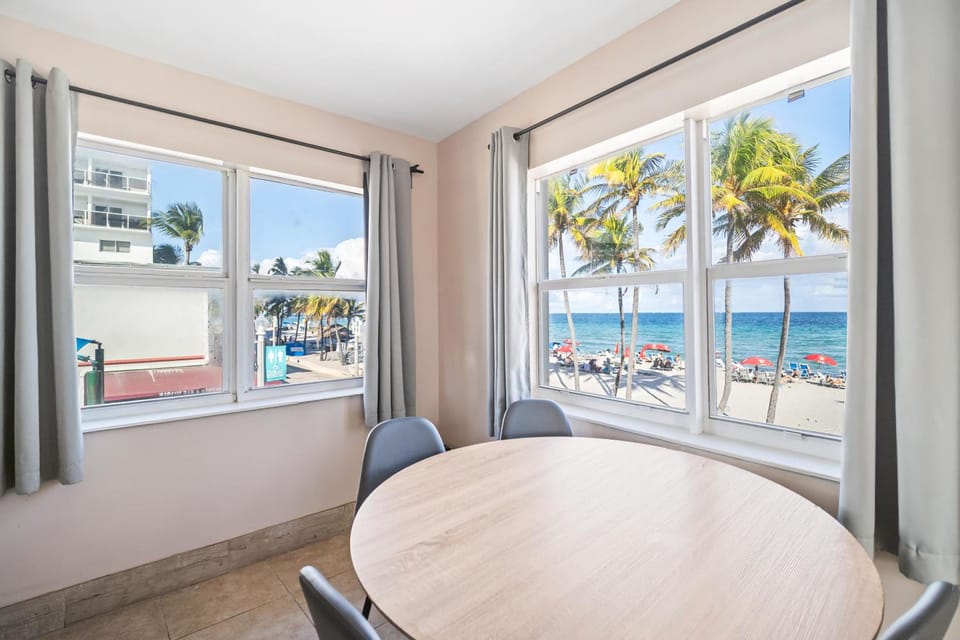 La Terrace Oceanfront Hotel in Hollywood Beach