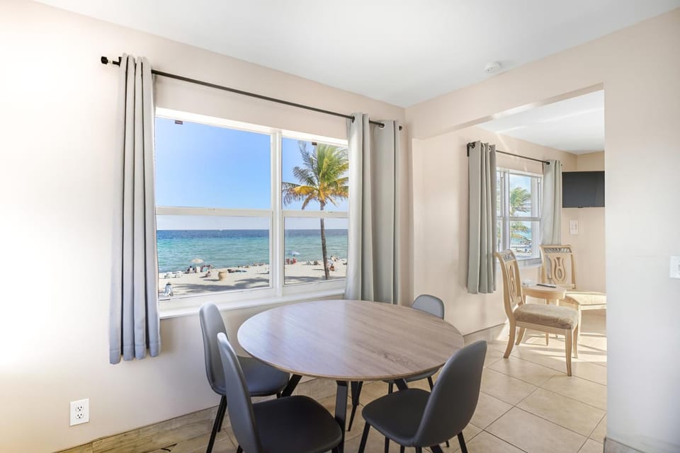 La Terrace Oceanfront Hotel in Hollywood Beach
