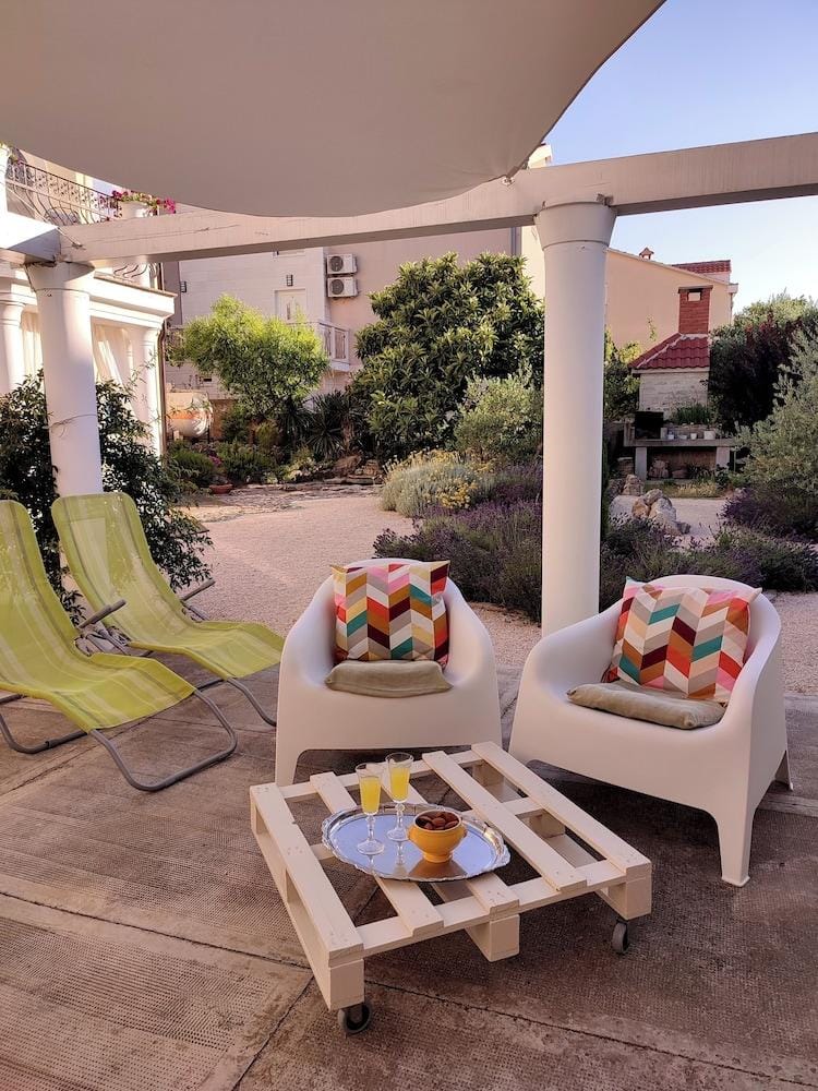 Villa Mandolina Apartments Hotel in Zadar